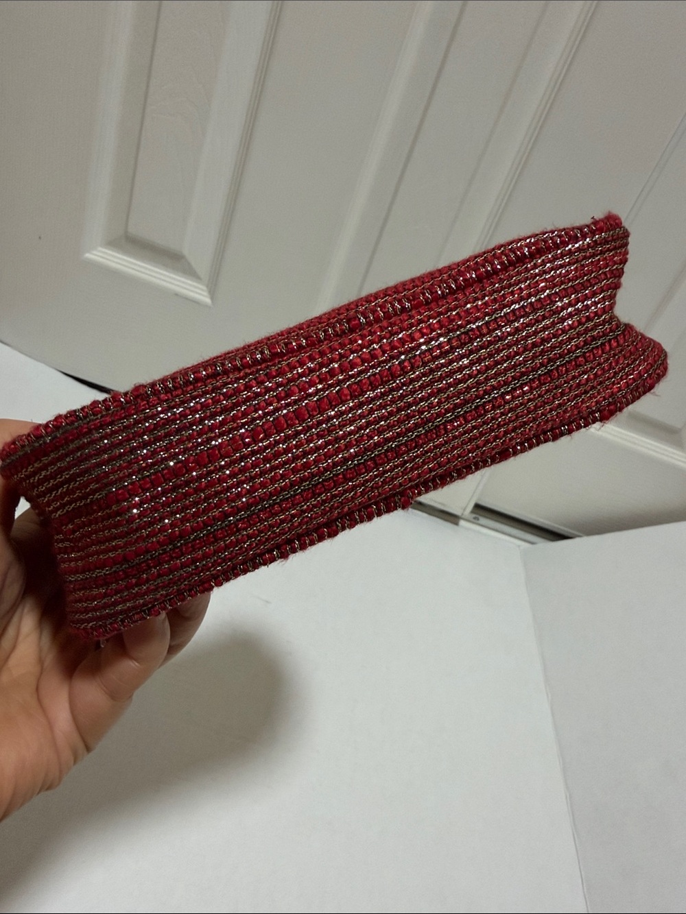 Chanel Holiday 2022 Cosmetic Makeup Bag Pouch Red Gold Tweed - Picture 4 of 7